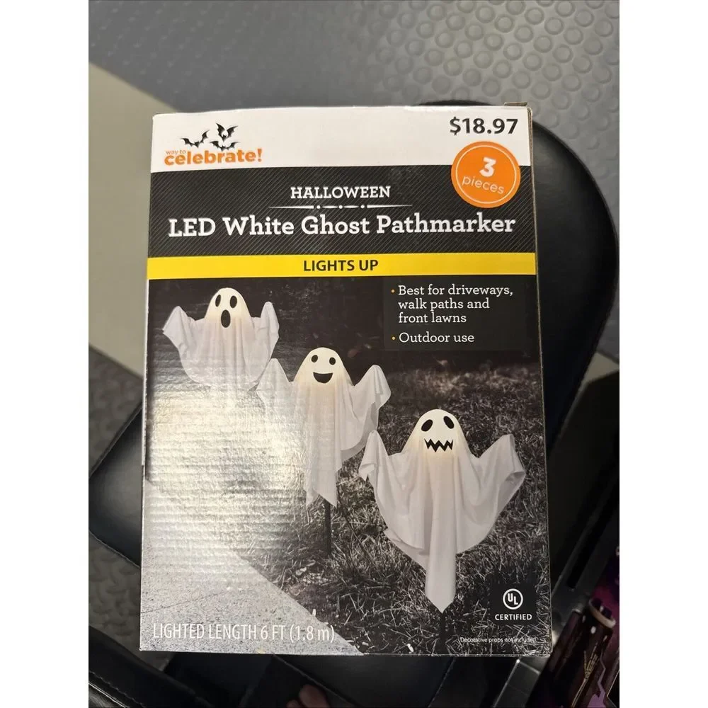 Outdoor Decorations White Ghost Garden Stakes with Light Up Design‎ Lights